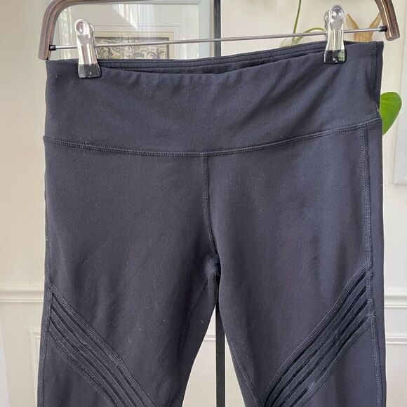 Alo Yoga Black Mesh Moto Leggings M - Picture 2 of 6